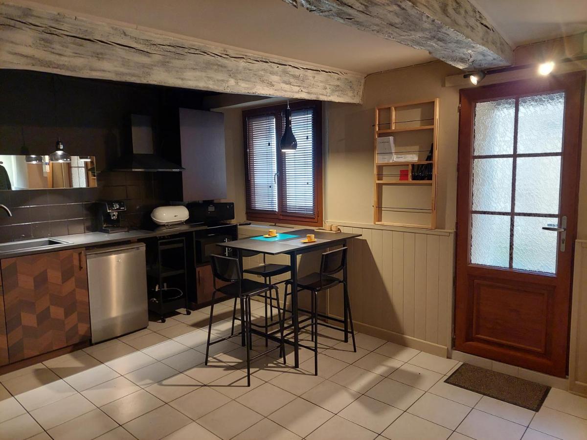 Moderne Historique Apartment Бержерак Екстериор снимка